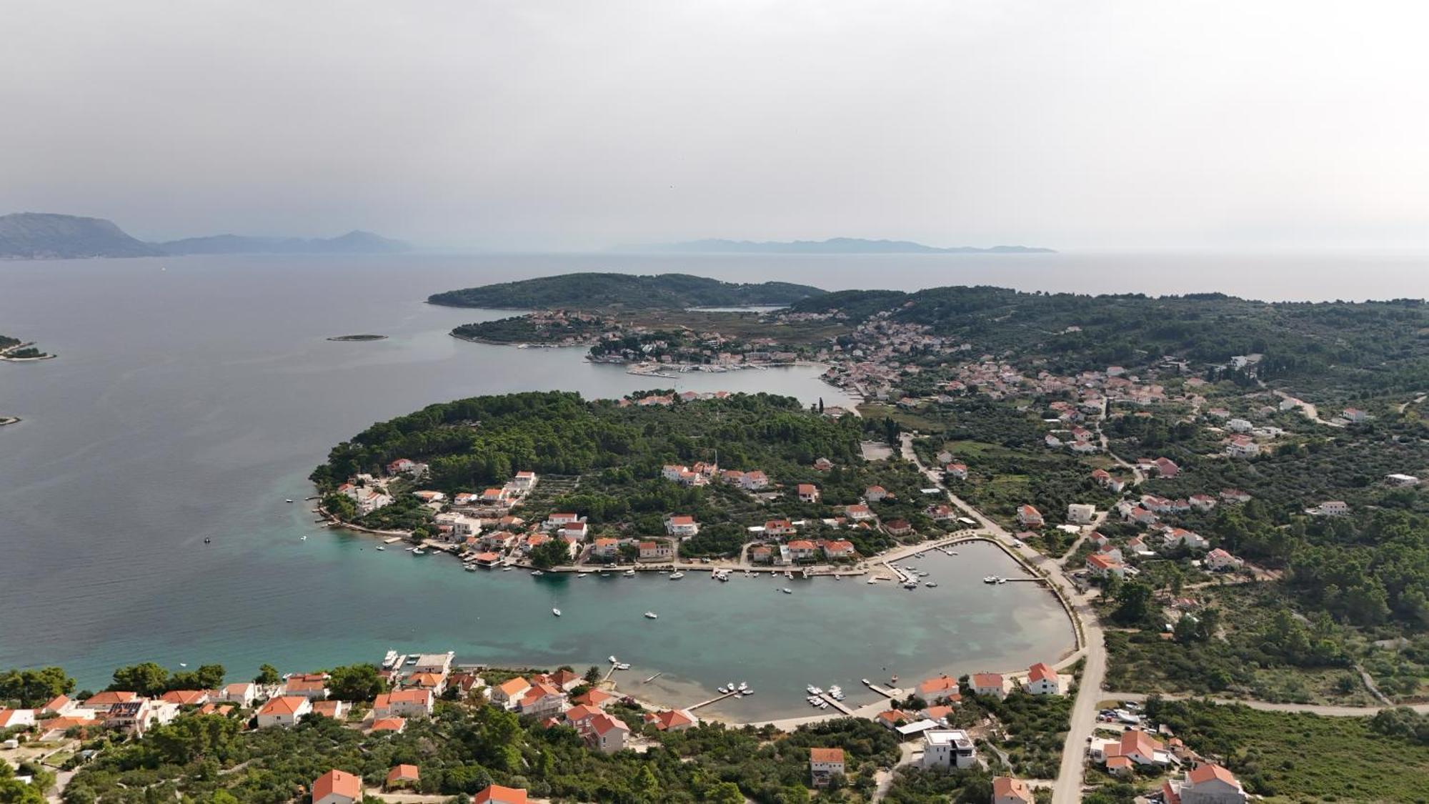Apartments Ana By The Sea Lumbarda Esterno foto